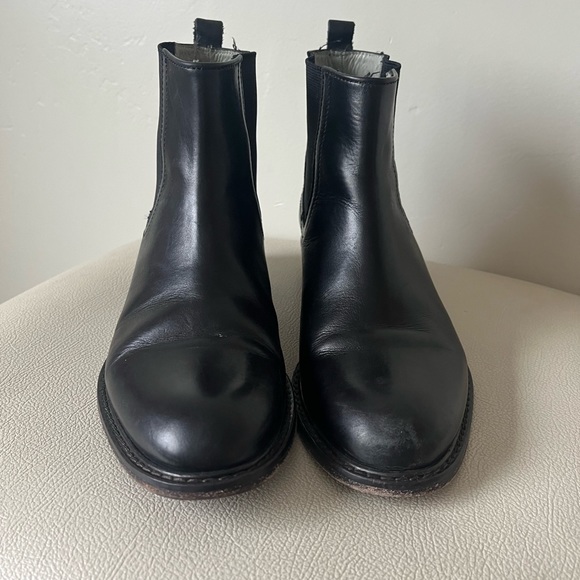 Johnston& Murphy Women’s Chelsea Black Leather Ankle Bootie’s Size 6.5 - Picture 8 of 13